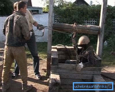 Je lepší provést práci společně nebo tři.