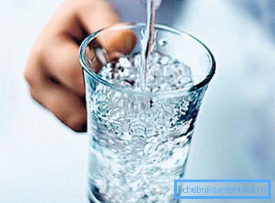Jasnost vody nezaručuje jeho pitnou vodu. Jasnost vody nezaručuje jeho pitnou vodu.