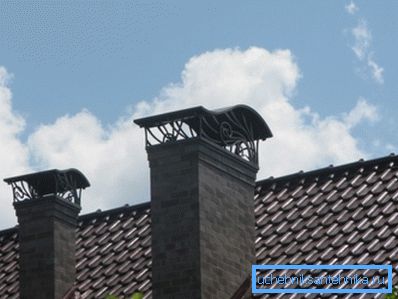 Umístění výstupů na povrchu střechy