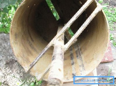 Zuby z výztuže spolehlivě upevňují osu a zpevňují konstrukci