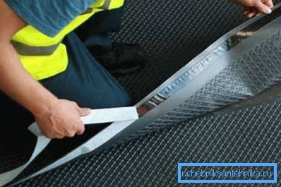 Samolepící hydroizolace. Samolepící hydroizolace.