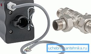 Servo lze zakoupit samostatně od jeřábu Servo lze zakoupit samostatně od jeřábu