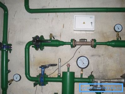 Kulové ventily nucené přesunout všechny ostatní konstrukce. Zde se používají při instalaci sestavy výtahu. Kulové ventily nucené přesunout všechny ostatní konstrukce. Zde se používají při instalaci sestavy výtahu.
