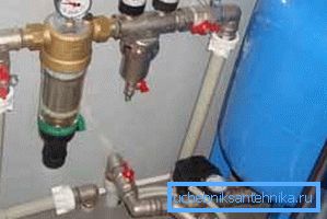 Instalace přívodu vody do chaty ze studny zajišťuje povinnou instalaci řídicích zařízení