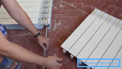 Před instalací sestavujeme výrobek. Před instalací sestavujeme výrobek.