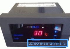 Speciální elektronika umožňuje vzdáleně měnit parametry kotle Speciální elektronika umožňuje vzdáleně měnit parametry kotle