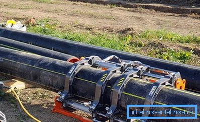 Tažné svařování polyetylénového plynovodu. Tažné svařování polyetylénového plynovodu.