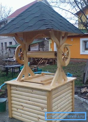Ze shora můžete instalovat vodovodní systém a ochranu v podobě domu