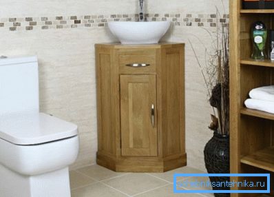 Tento design lze instalovat v každé koupelně nebo toaletu.