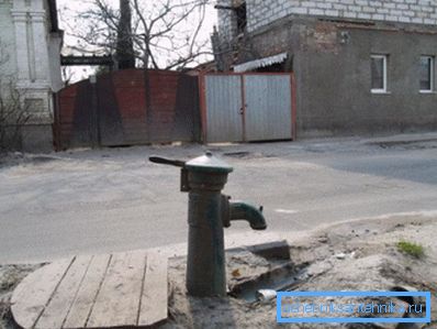Tradiční pouliční hydrant Tradiční pouliční hydrant