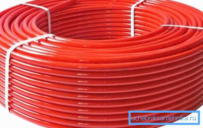 Trubka ze šitého polyetylénu je dokonale vhodná pro uspořádání tepelně izolované podlahy