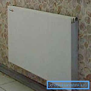 Praktický infračervený radiátor na stěnu