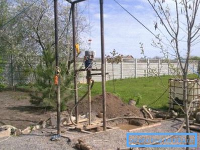 Instalace pro vrtání vrtů. Instalace pro vrtání vrtů.