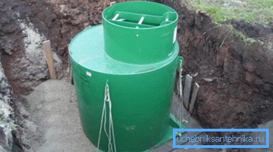 Instalace plastové studny na betonovou podušku