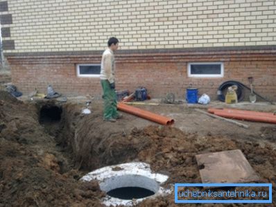 Napájení zařízení v soukromém domě s vlastními rukama - to je docela možné úkol.