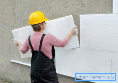 Izolace stěn snižuje spotřebu energie při vytápění