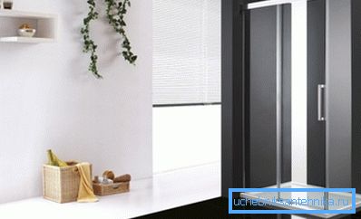 V pokoji je sprchový kout s nízkou panvou 120x90 mm. V pokoji je sprchový kout s nízkou panvou 120x90 mm.