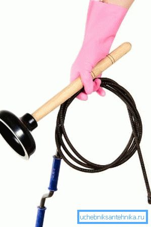 Píst a kabel by měl být vždy v bytě nebo domě, protože nikdo neví, kdy mohou být užitečné a jak rychle bude systém muset být vyčištěn. Píst a kabel by měl být vždy v bytě nebo domě, protože nikdo neví, kdy mohou být užitečné a jak rychle bude systém muset být vyčištěn.