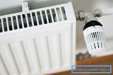 Je důležité dodržovat instalační standardy radiátorů.