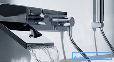 Vzhled designového kaskádového vanového mixéru. Vzhled designového kaskádového vanového mixéru.