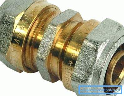 Vzhled spojovacího uzlu, který se používá při práci s kovoplastovými materiály