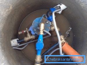 Vnitřní uspořádání kazonu s elektroinstalací v několika směrech