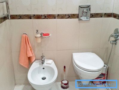 Vestavěná hygienická sprcha může vypadat takto