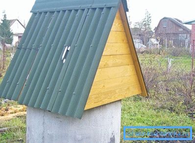 Poslední etapou je střešní krytina s břidlicí.