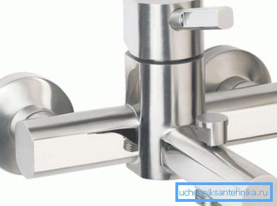 ZorG INOX satin SZR-0312 je vyroben z nerezové oceli. Cena stojí 14 150 rublů.